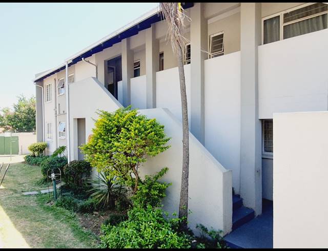 2 BEDROOM APARTMENT RENTED IN VORNA VALLEY